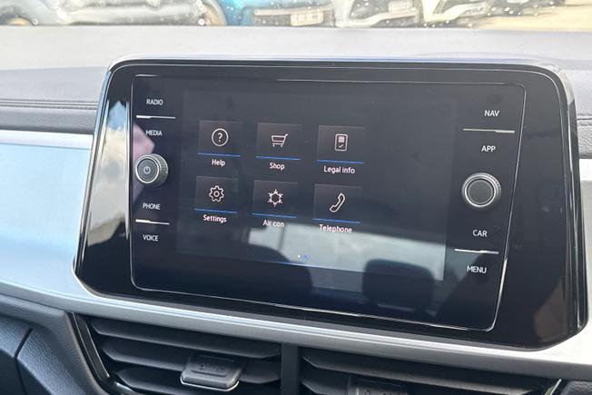 VOLKSWAGEN T-Roc Photo 46