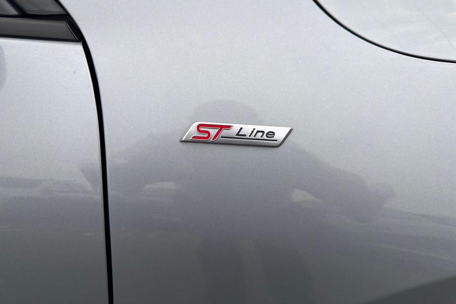 Ford KUGA Photo autoimg-b101d6e4b3e88132bd8f2b19d77118827605124e.jpg