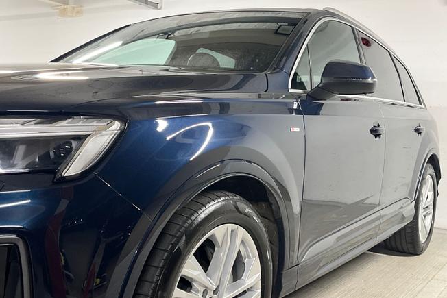 Audi Q7 Photo 40