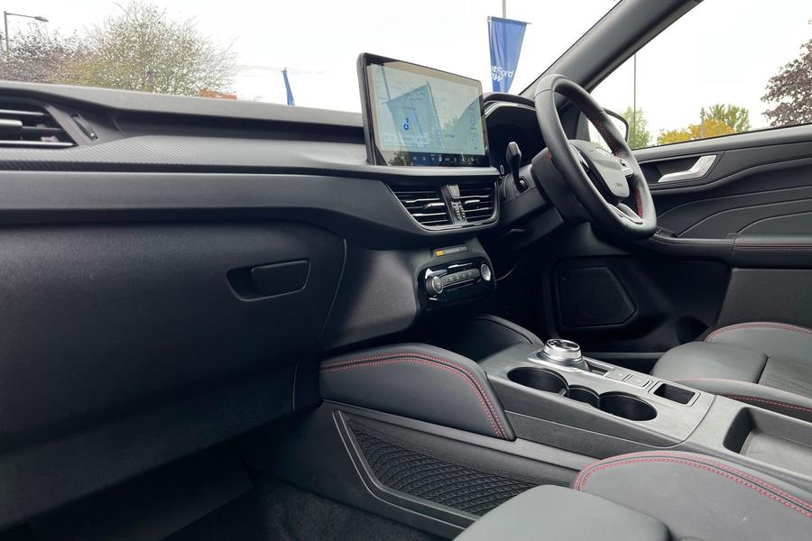 Ford Kuga Photo autoimg-b1079c828e32ea8c389cc04596b8c7a36e8e8c48.jpg