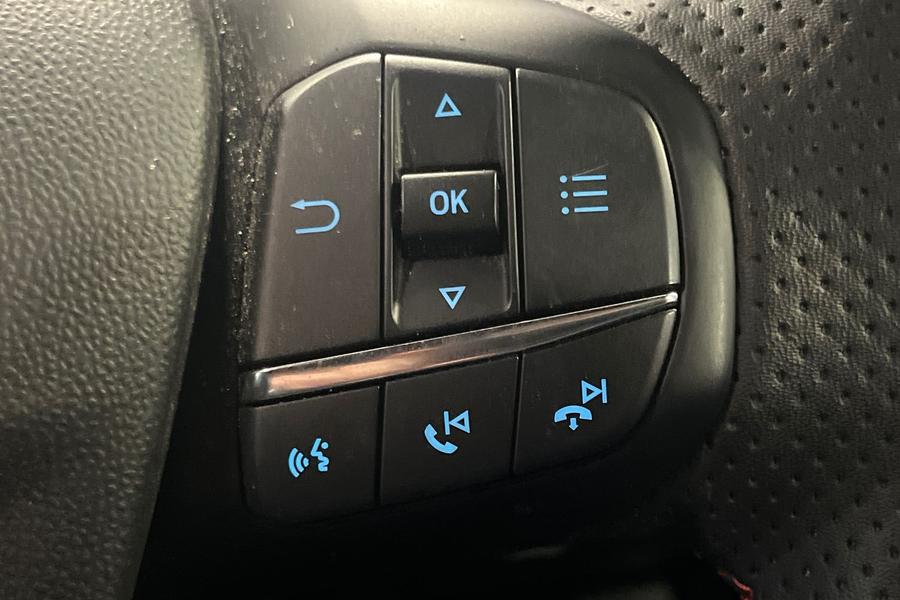 Ford FIESTA Photo autoimg-b10987311b472336b81ed0d31d7e75c0b85b1fac.jpg