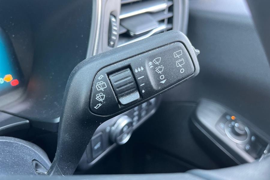 Ford KUGA Photo autoimg-b10cb037d11742e3409d6d1c75c70e715e37f40f.jpg