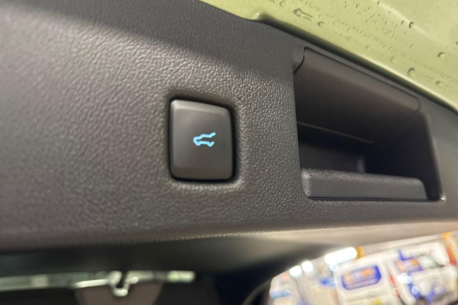 Ford Kuga Photo autoimg-b10d3c305288977ab54c449ba1c358f8ecc7fa5c.jpg