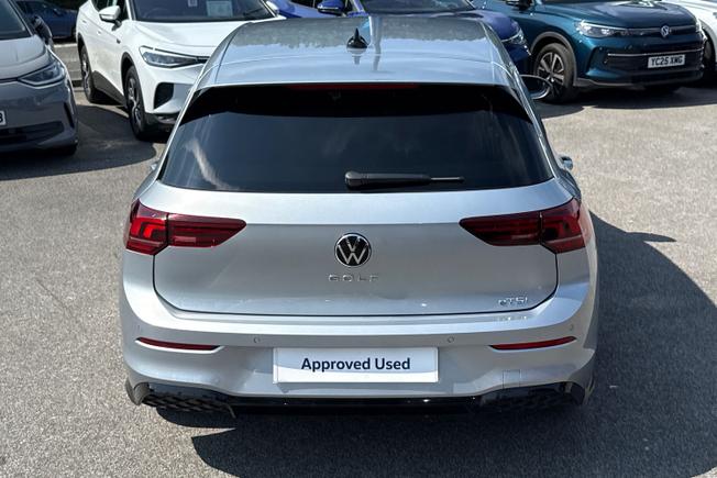 VOLKSWAGEN Golf Photo 28