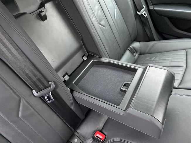 AUDI A6 Saloon Photo 34