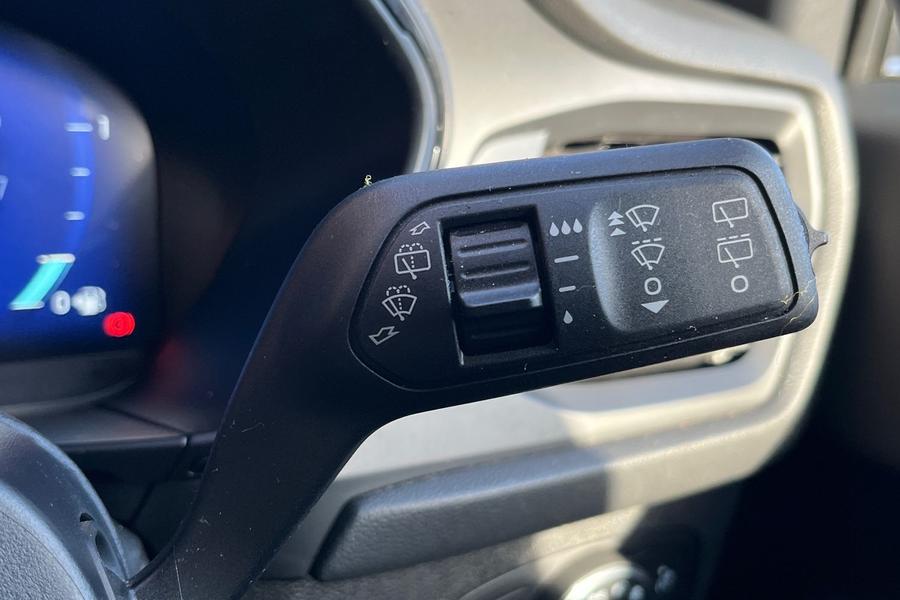 Ford FOCUS Photo autoimg-b113b4c02a28a358f3257814a60dee0adfa84af3.jpg