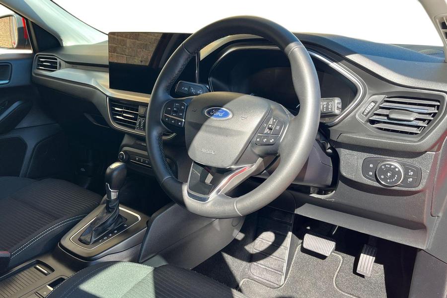 Ford FOCUS Photo autoimg-b11c9e90a216344448cc467df364e9bfbcda7f64.jpg