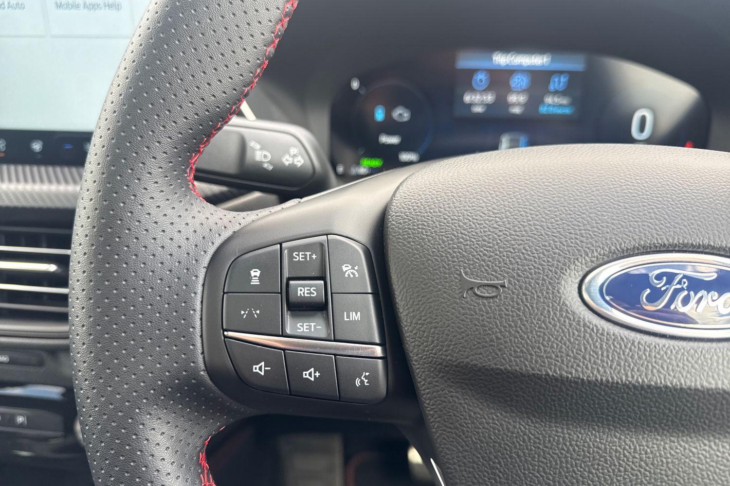 Ford KUGA Photo 31