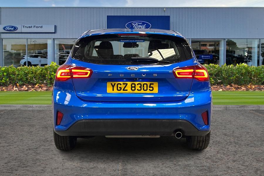Ford FOCUS Photo autoimg-b11eefe3e095c2bb3ec7e9e05d9dd0c42974784b.jpg