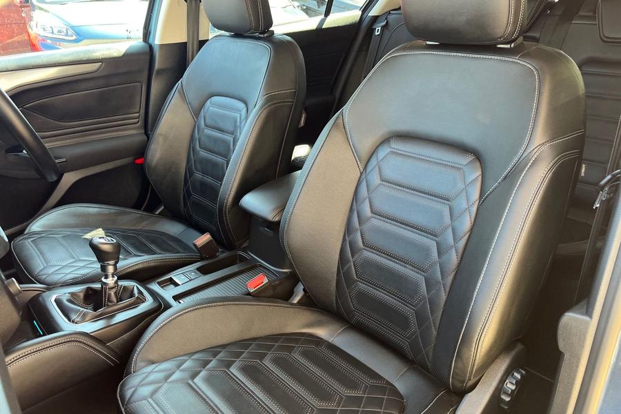 Ford FOCUS Photo autoimg-b1271d5c476434622ffc03e4c3876c41e53facd0.jpg