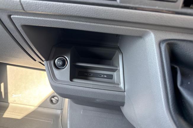 VOLKSWAGEN Crafter Photo 38