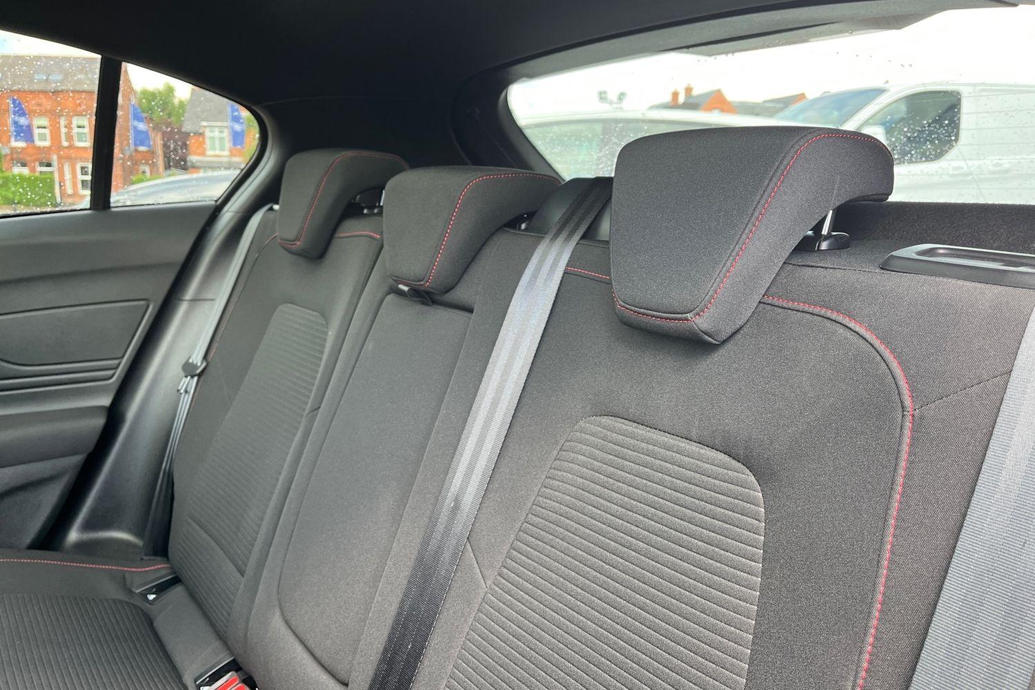 Ford FOCUS Photo 19