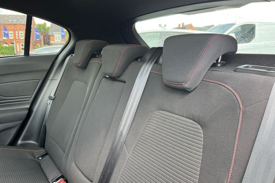 Ford FOCUS Photo autoimg-b12aa321606d886dcb18aa018eb9f53eecc18541.jpg