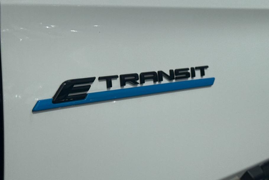 Used Ford E-TRANSIT CUSTOM HV75OYC 20