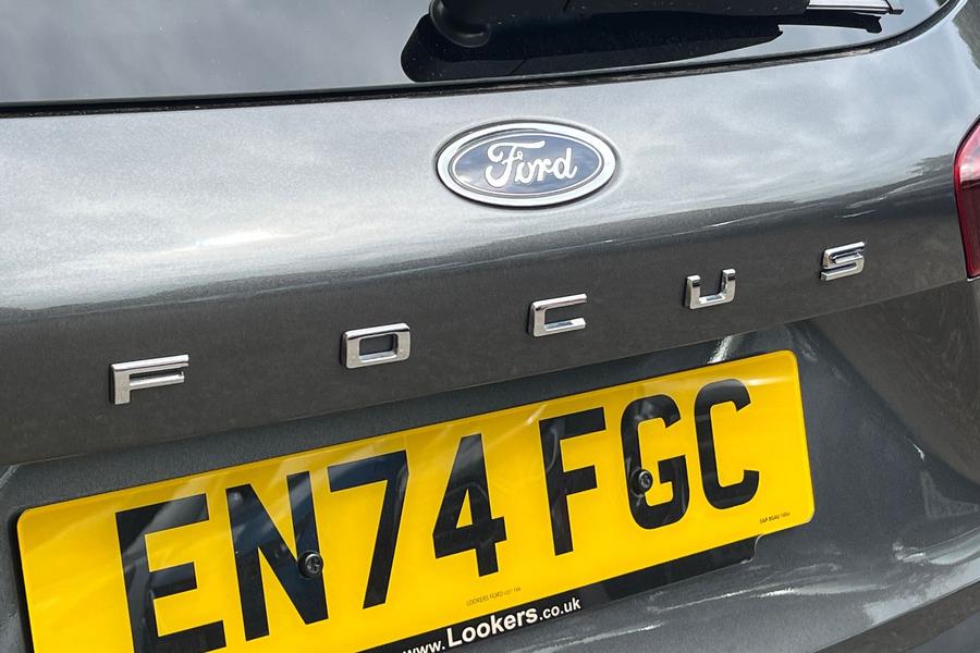 Ford FOCUS Photo autoimg-b131a6e5a0ea96026d99a44ac4513e2dfbefbcda.jpg
