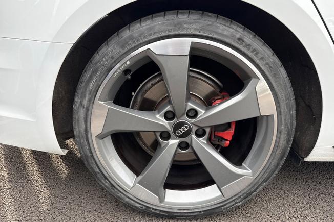 AUDI A4 Avant Photo 35