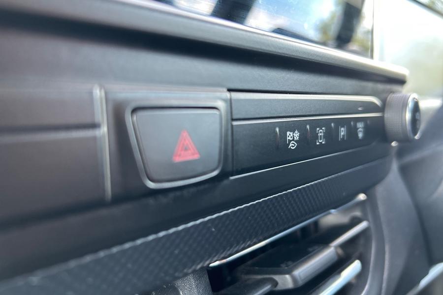 Ford TRANSIT CUSTOM Photo autoimg-b1345ddde8600f20e3f2aa5baadd83a912800ea4.jpg