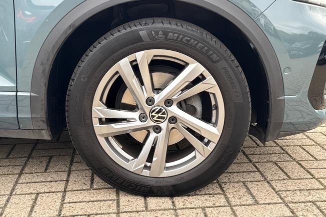 VOLKSWAGEN T-Roc Photo 21