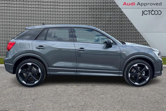 AUDI Q2 Photo 4