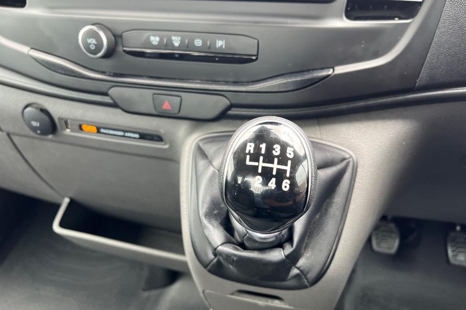 Used Ford TRANSIT WR75VBE 17