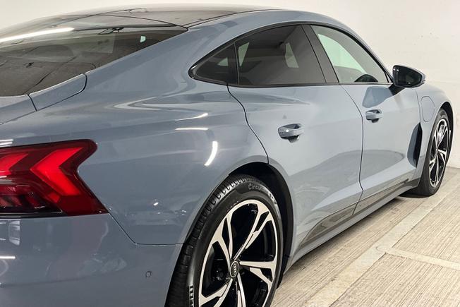 AUDI E-Tron Gt Photo 36
