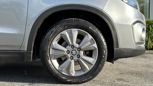 Suzuki Vitara Photo autoimg-b141cf0423d2ad5787e4275f53dfd4e74d805677.jpg
