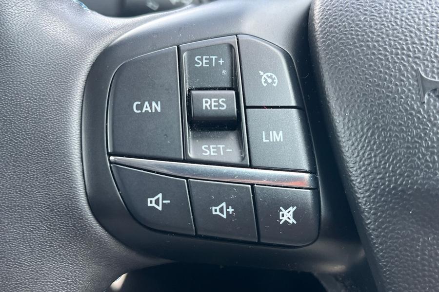Ford Fiesta Photo autoimg-b1427b1063ea092e5cd7c788f50d32a3fc78e4fb.jpg