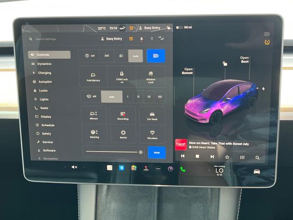TESLA Model Y Photo autoimg-b143645dd4b86a17922eecb2e1f8aee4dec65541.jpg