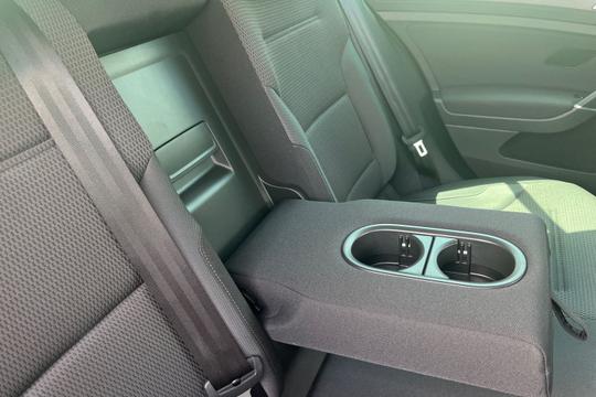 Volkswagen Golf Photo autoimg-b14697ed3fc2ed14a7a7092f2ca7005929870a26.jpg