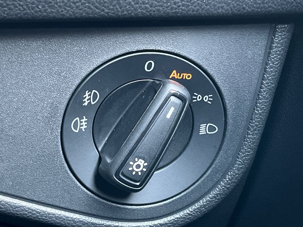 Volkswagen Polo Photo autoimg-b14818d84f4871b7dbb1291b86b90bd38ba77eb3.jpg