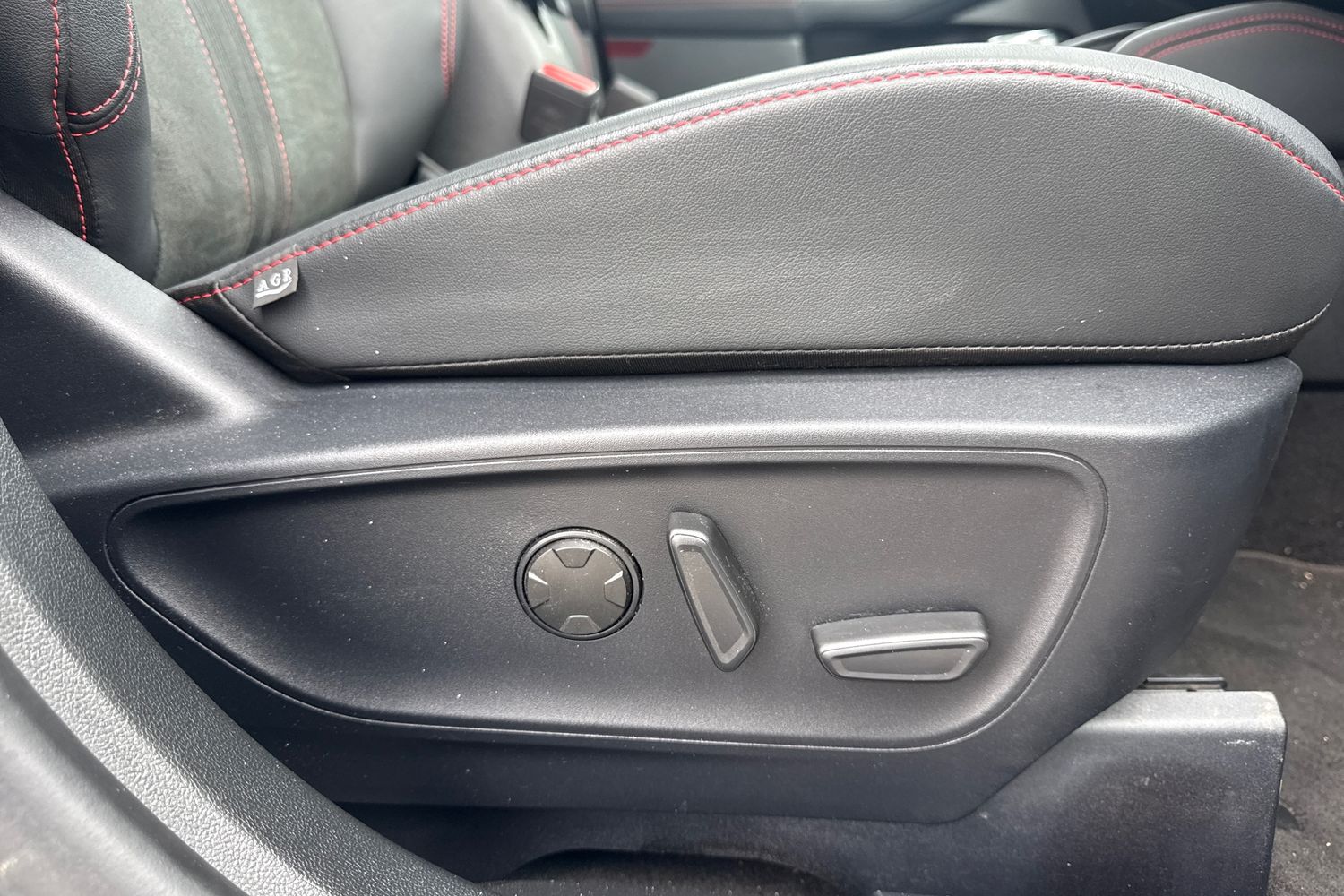 Ford KUGA Photo 36