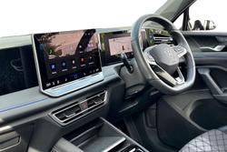 VOLKSWAGEN Tiguan Photo 2