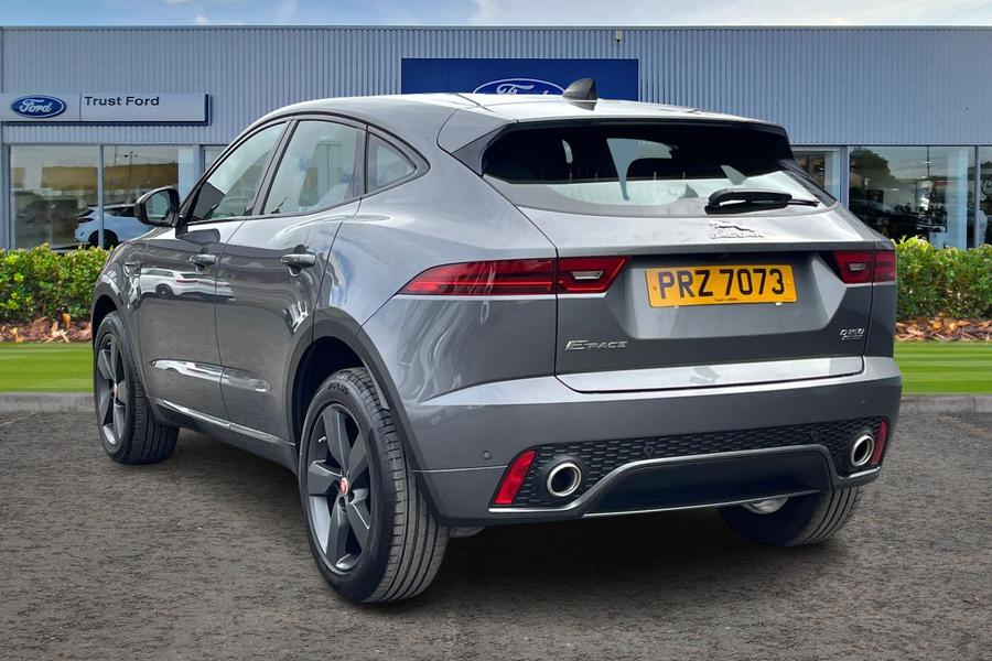 Jaguar E-PACE Photo autoimg-b14df4c0bb846e92b00f20fb2fc0ffdad90a9235.jpg