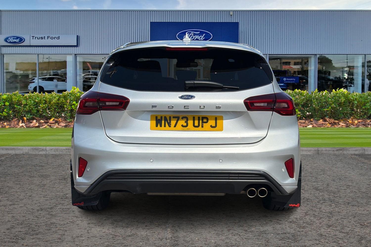 Ford FOCUS Photo 6