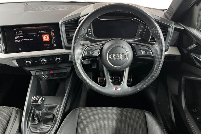 Audi A1 Photo 11