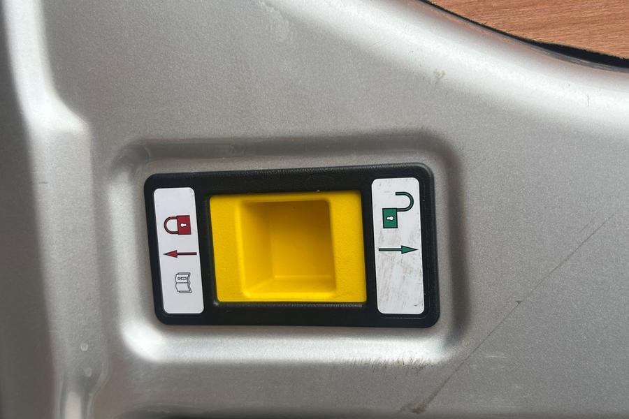 Ford TRANSIT Photo autoimg-b152ce3c388a5ce44bcb85dfca10033b348cf71f.jpg