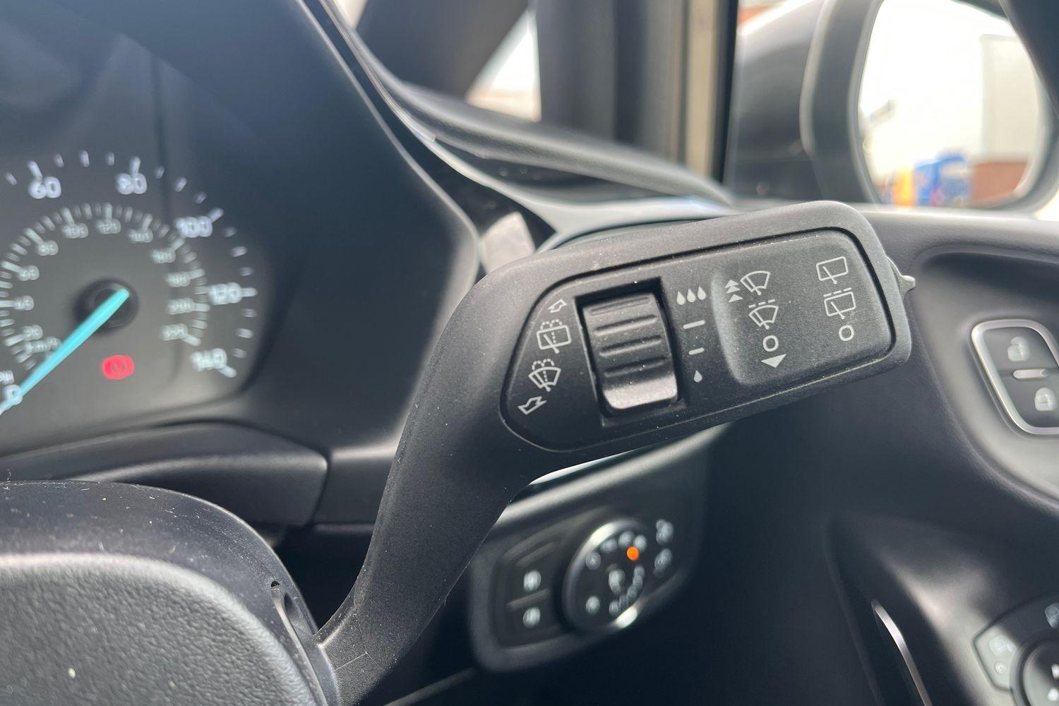Ford Fiesta Photo 14