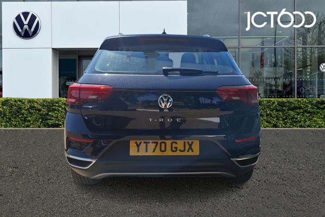 Volkswagen T-Roc Photo 7