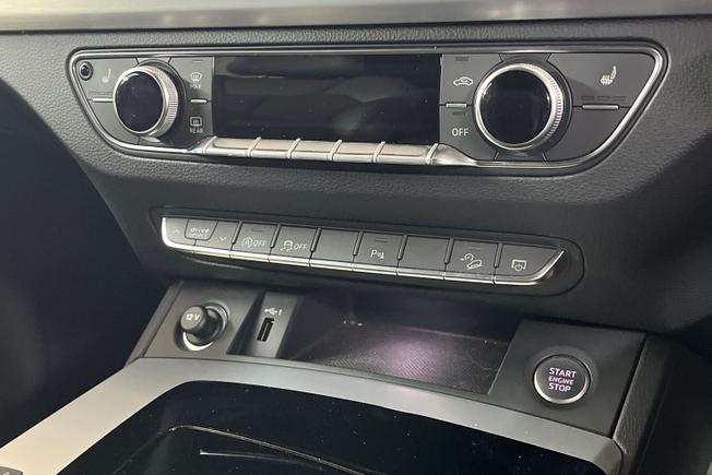 AUDI Q5 Photo 23