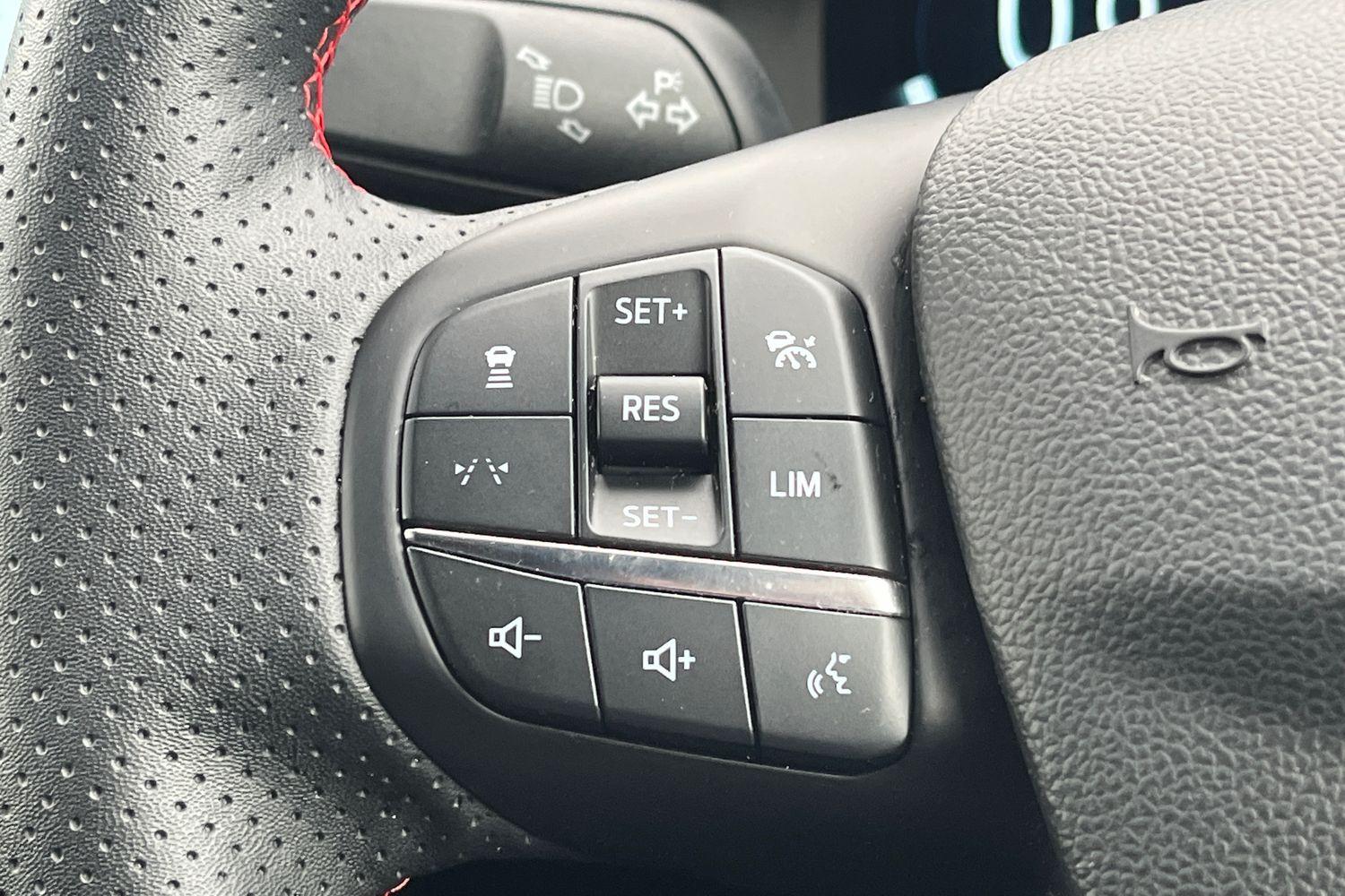 Ford Kuga Photo 32