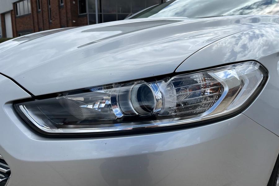 Ford MONDEO Photo autoimg-b159c85e07ed718e118b87ba6a7c0dd2dc5b6b74.jpg