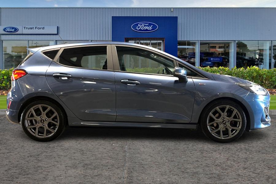 Ford FIESTA Photo autoimg-b15a3f193502dd5220070a8d06b5e5db90b32df2.jpg