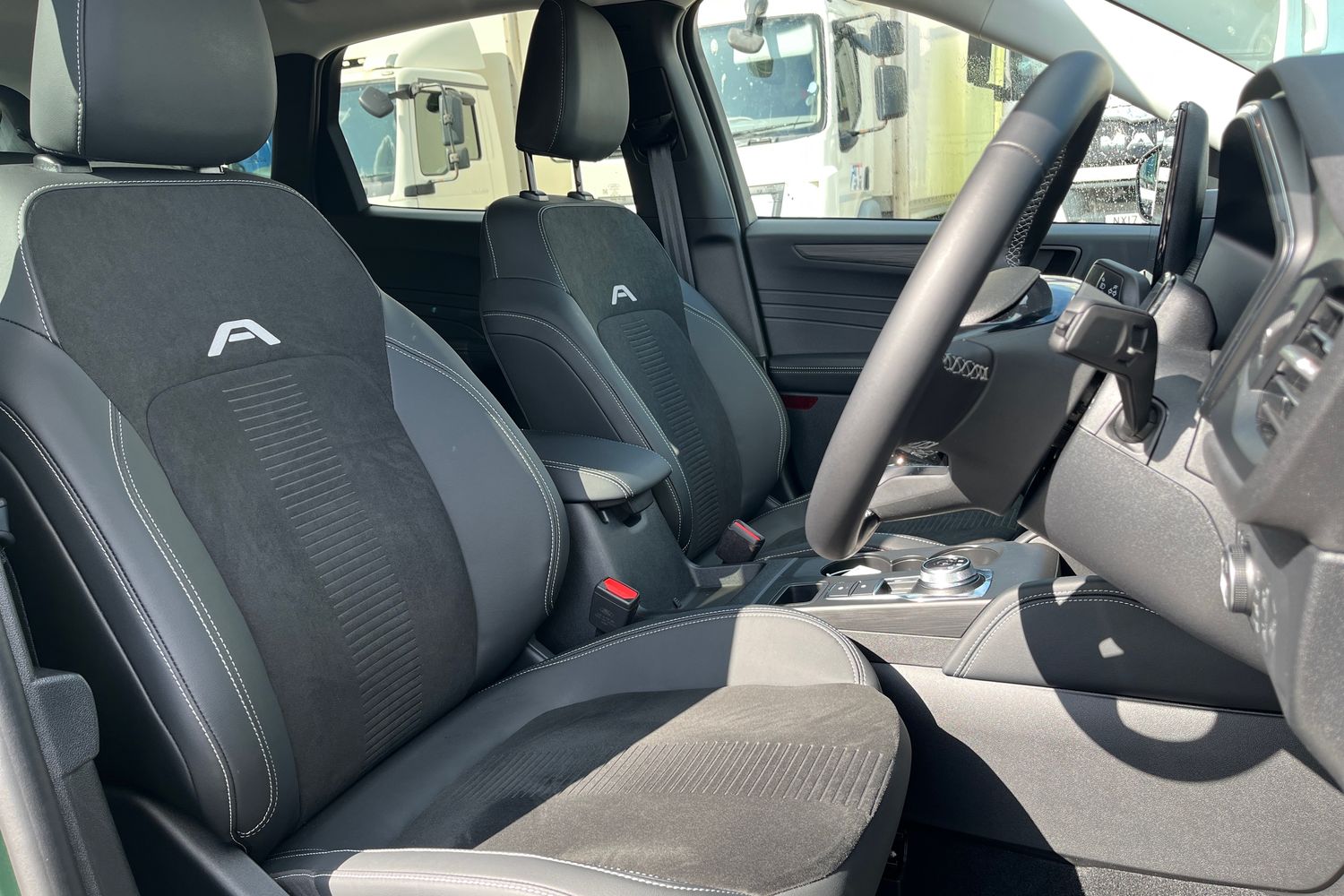 Ford KUGA Photo 16