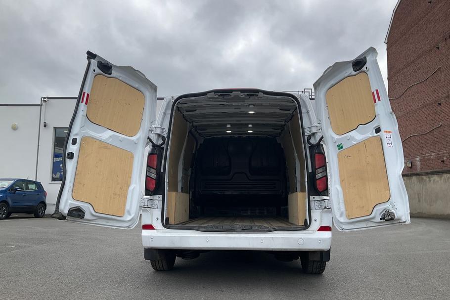 Used FORD TRANSIT CUSTOM BX74STZ 6