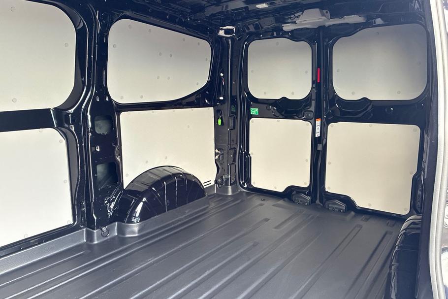 Used Ford TRANSIT CUSTOM SW26GXA 4