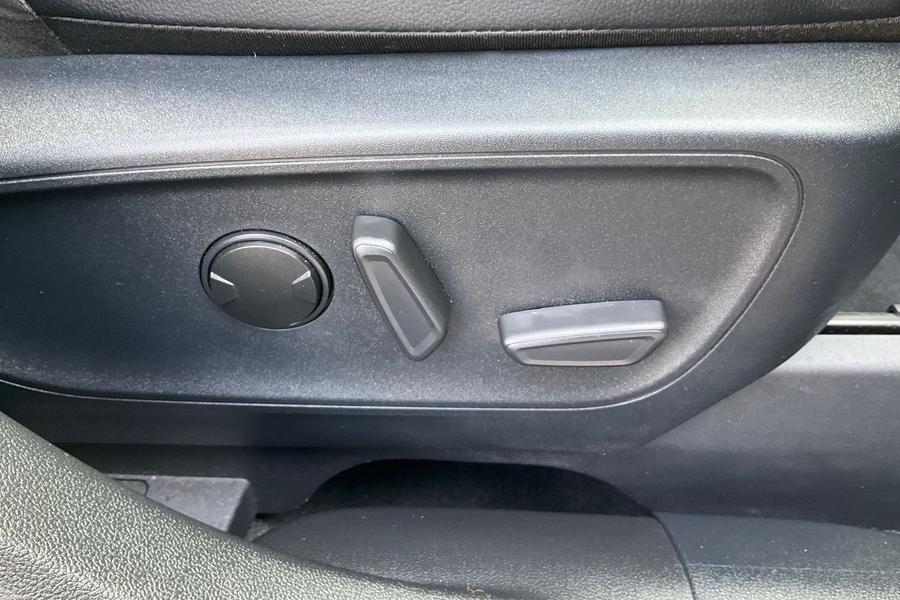 Ford Kuga Photo autoimg-b16687bd41c19b4ec4e4fd68d0940ebaba0582b5.jpg