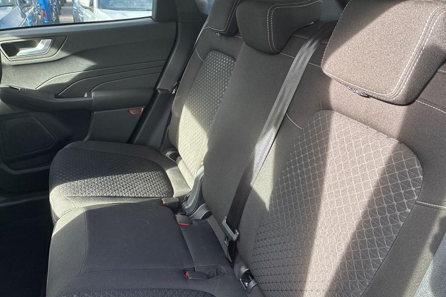 Ford Kuga Photo autoimg-b1676af31580623b311a8047181b2092a4ed5817.jpg