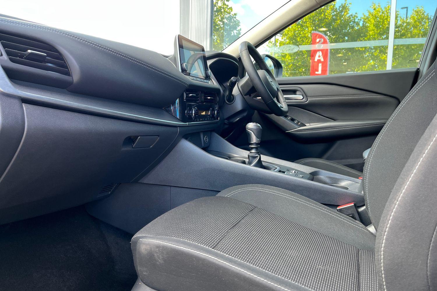 Nissan QASHQAI Photo 17