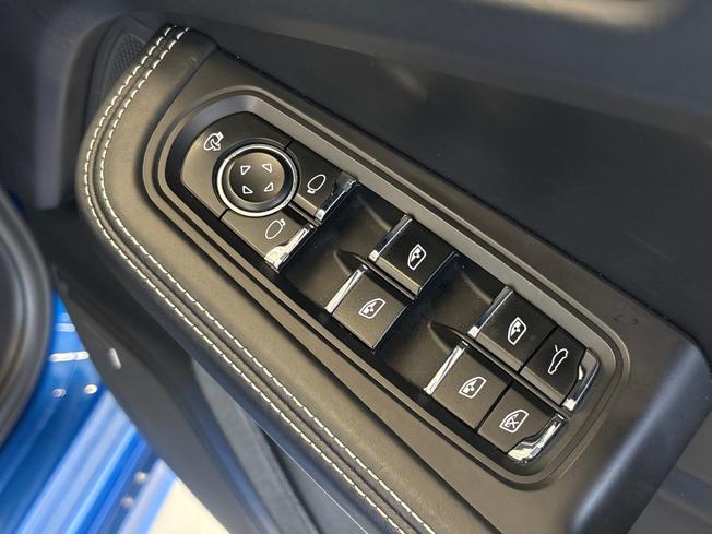 PORSCHE Macan Photo 34