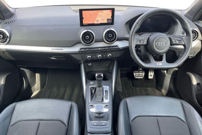 AUDI Q2 Photo 10